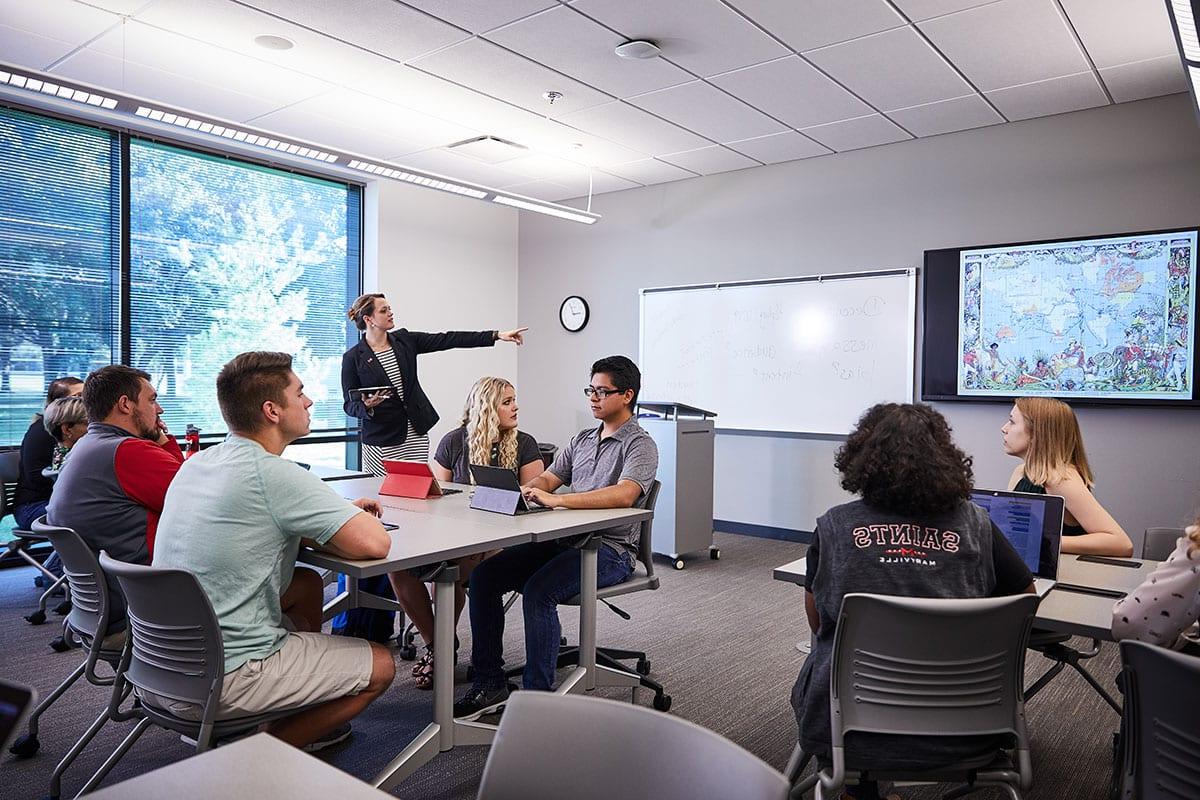 history professor Lisa Lillie teaching a history class